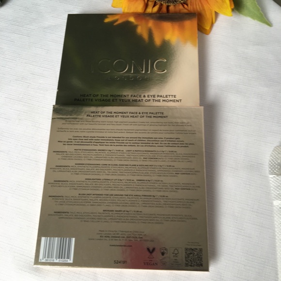 Iconic London Heat of the Moment Makeup Palette - Picture 8 of 8